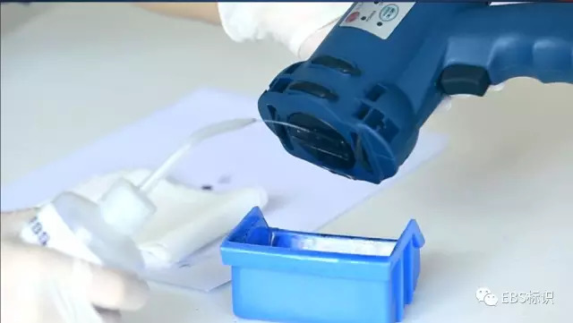 如何維護保養EBS250手持式噴碼機?